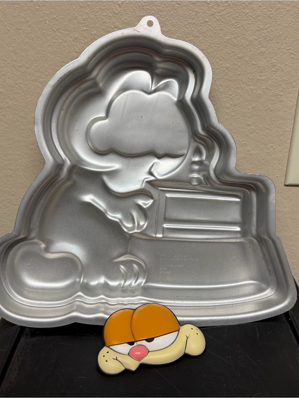 Vintage 1978 Garfield Wilton Cake Pan